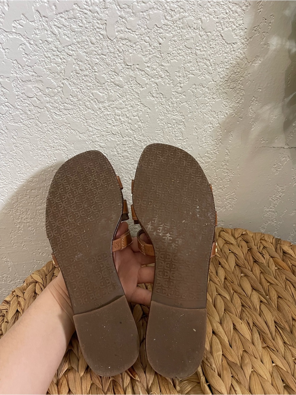 Sam Edelman Bay Cutout Slide sandal - Picture 9 of 11